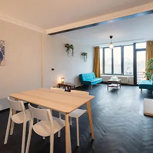 charming-spacious-antwerp-city-center-apartments.hotelsantwerp.net/