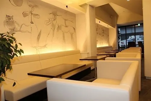 Hostal Santiago Guesthouse Kyoto サンチャゴゲストハウス京都 Japón
